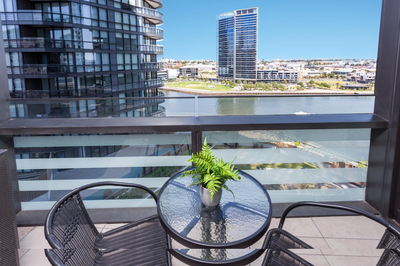 Wyndel Apartments - Riverside On Collins Melbourne Eksteriør billede